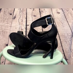 Charles David Black heels size 8